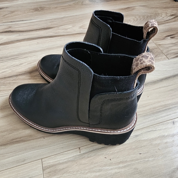 Dolce Vita Waterproof, Bootie Womens Size 6 Black NWOT - Picture 8 of 13